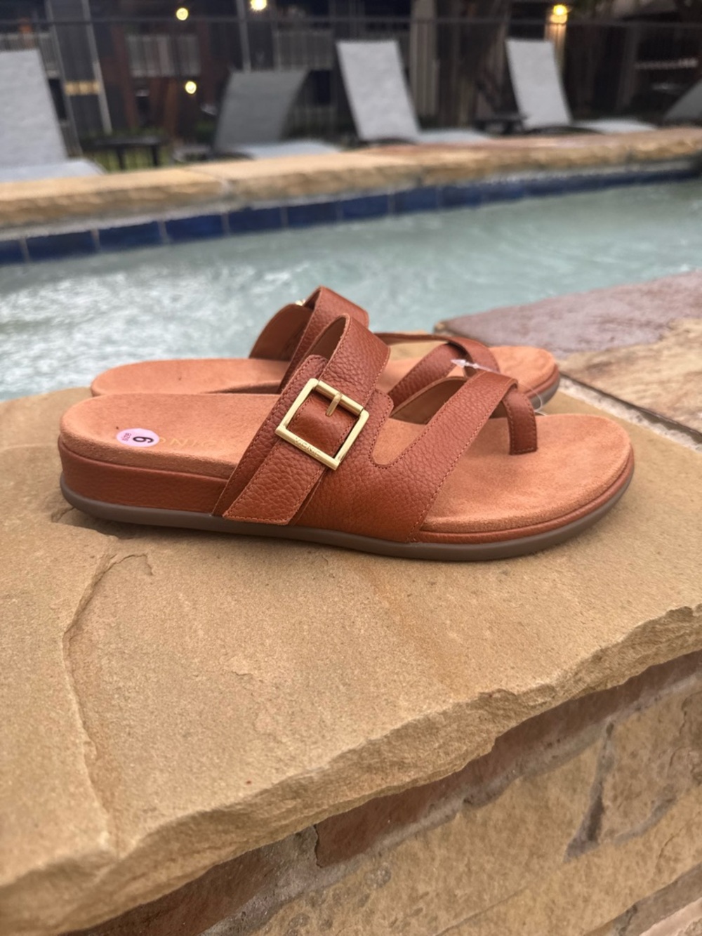 Vionic Carmela Leather Sandals – Size 9 – NEW - Picture 5 of 12